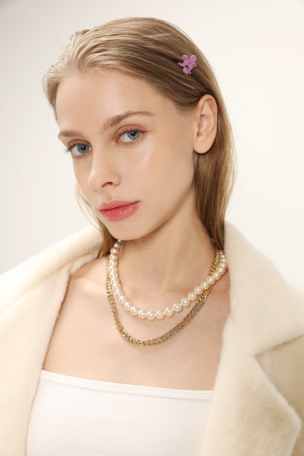 0R6A4007.jpg Classic Faux Pearl Necklace - Image 1