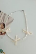 Faux Pearl w/Ribbon Choker - Image 3