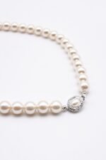 Classic Faux Pearl Necklace - Image 4