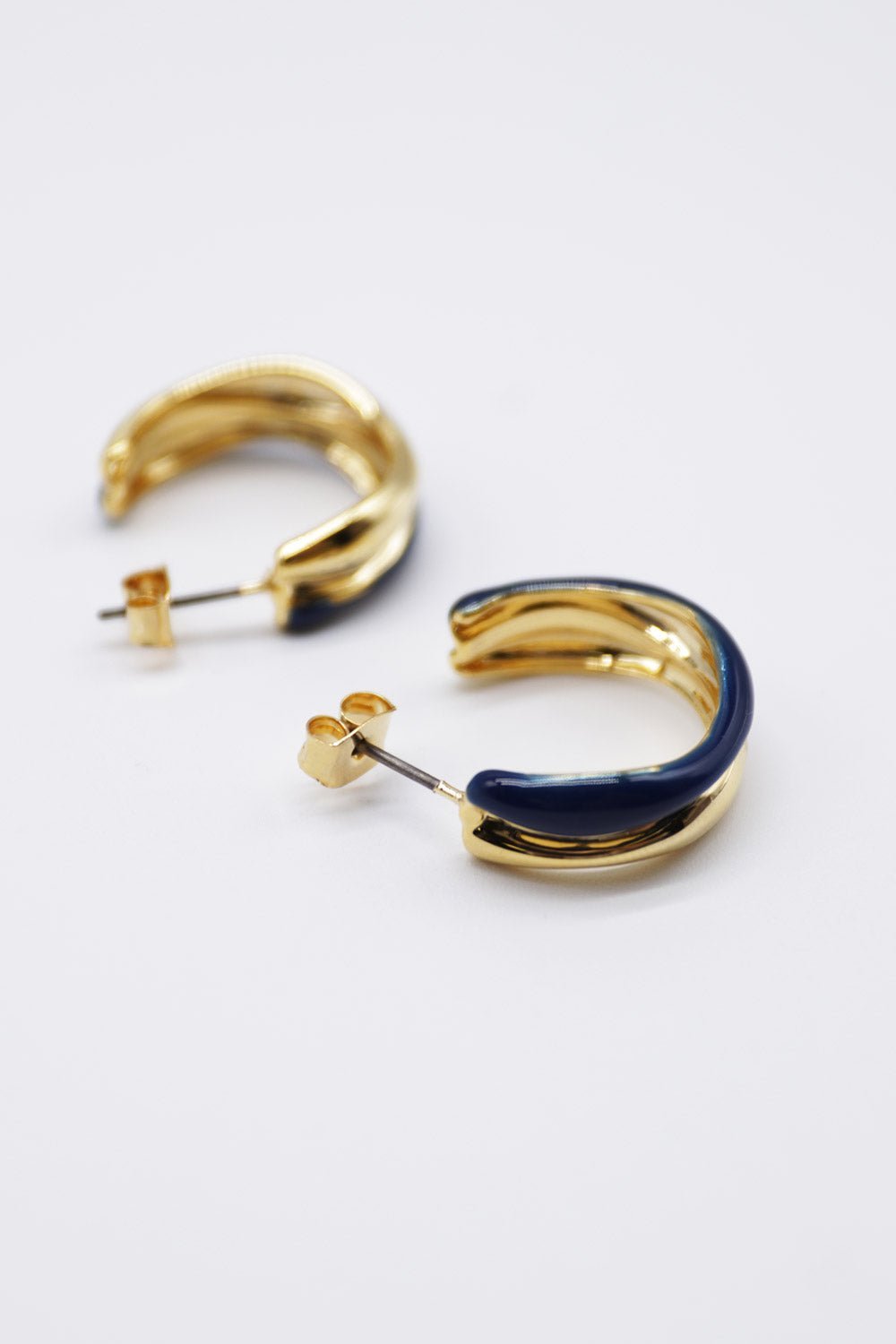 IMG_5962.jpg Color Mix Hoop Earrings - Image 1